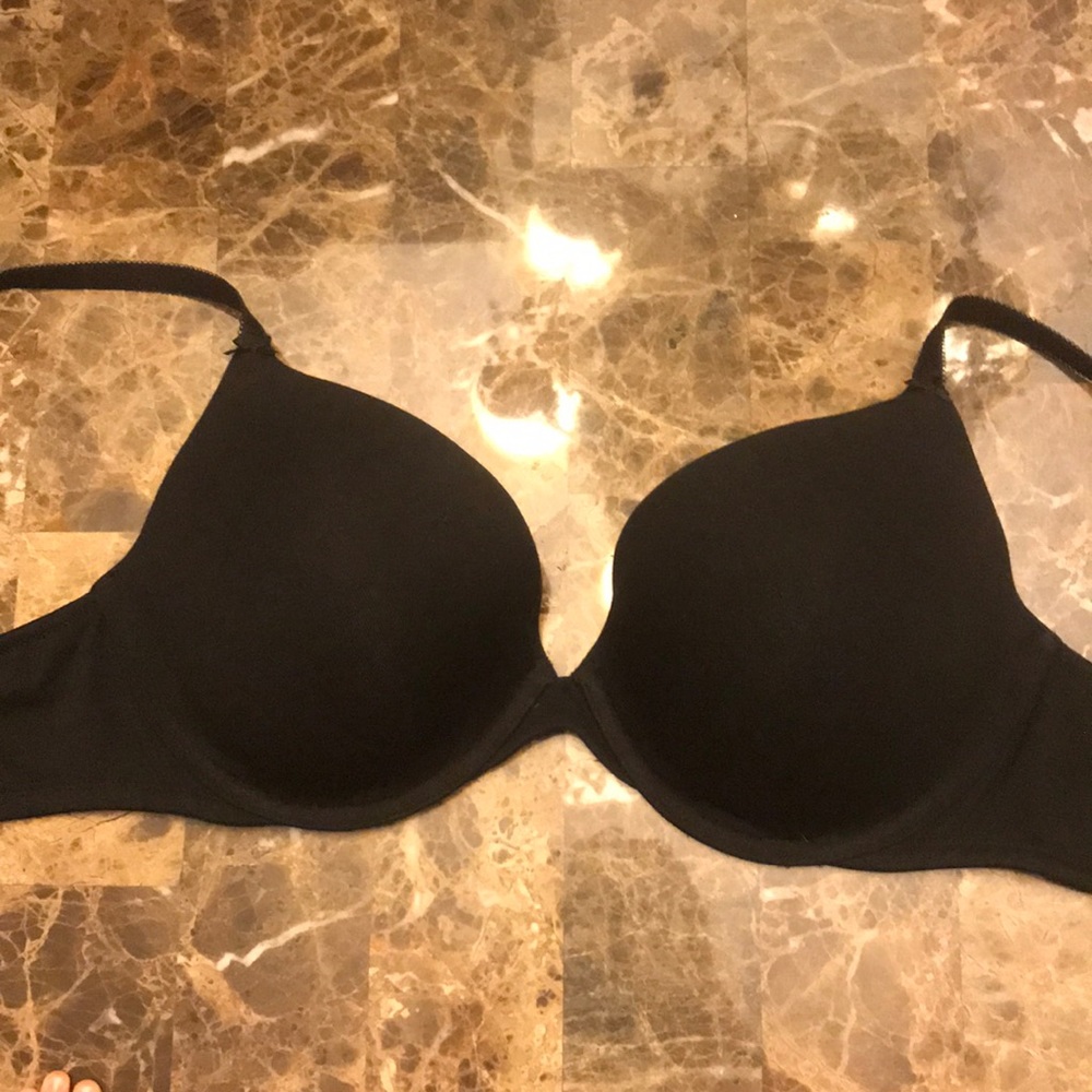 Victoria’s Secret T shirt bra 36D